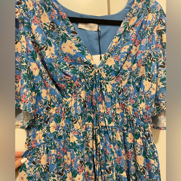 Greylin Dress, Large. - Picture 7 of 7